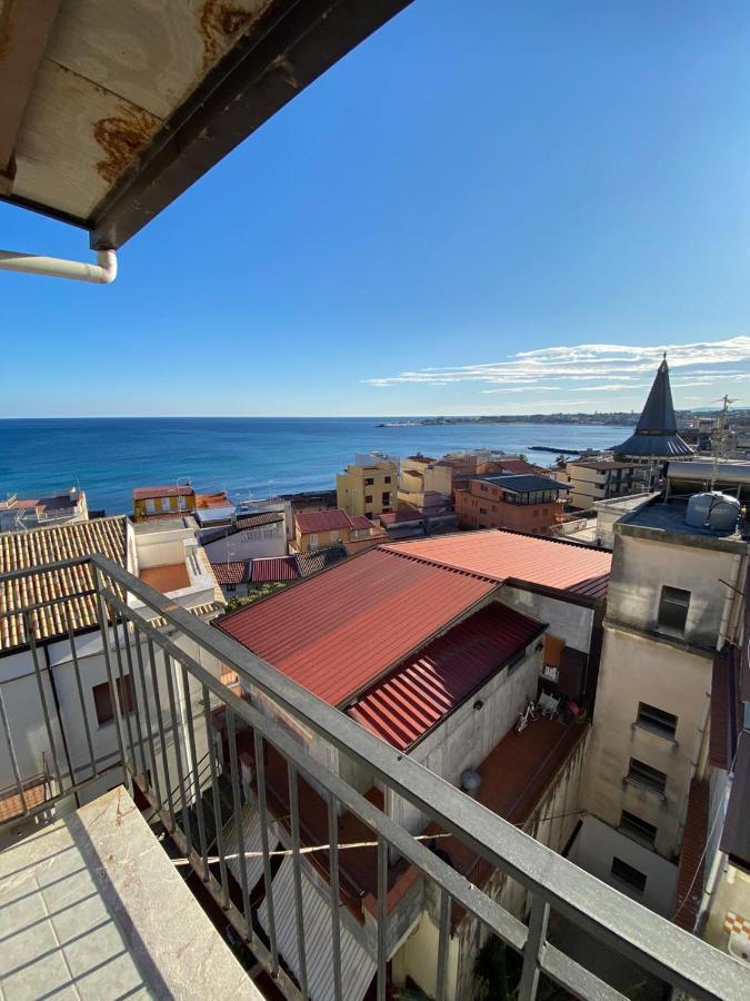 Nick & Santo'S Holiday Homes B&B Giardini Naxos Exterior photo